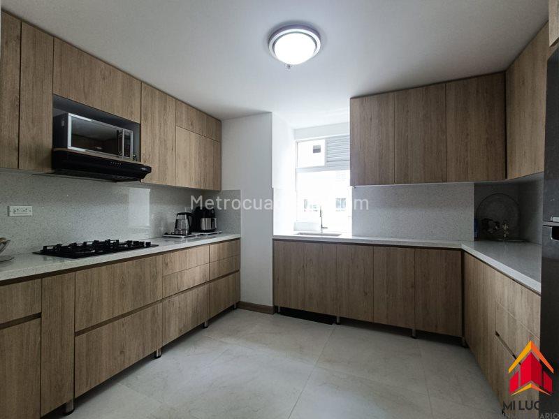 3BR Apartment in Zuñiga (160 m²)