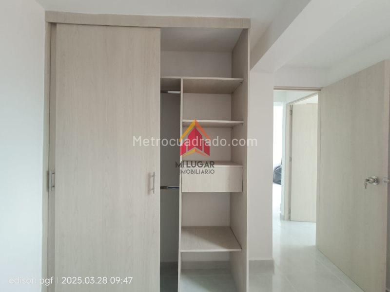 Apartamento de 2 Alcobas en Barrio Cristóbal (Unidad Cerrada) - 7