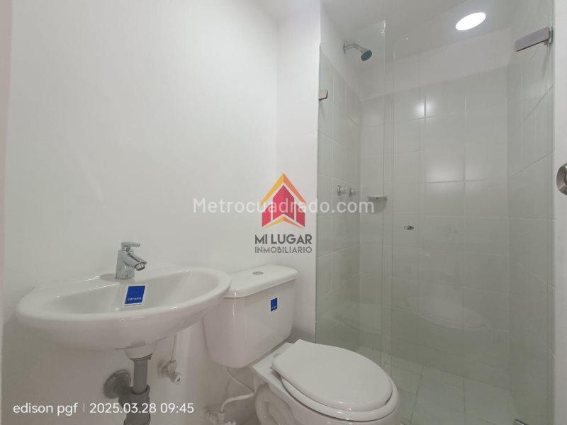 Apartamento de 2 Alcobas en Barrio Cristóbal (Unidad Cerrada) - 8