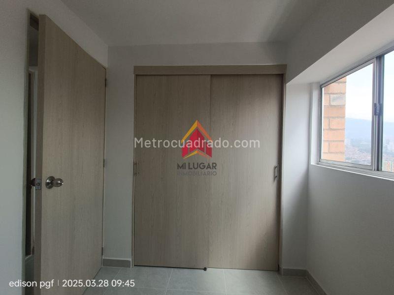Apartamento de 2 Alcobas en Barrio Cristóbal (Unidad Cerrada) - 9