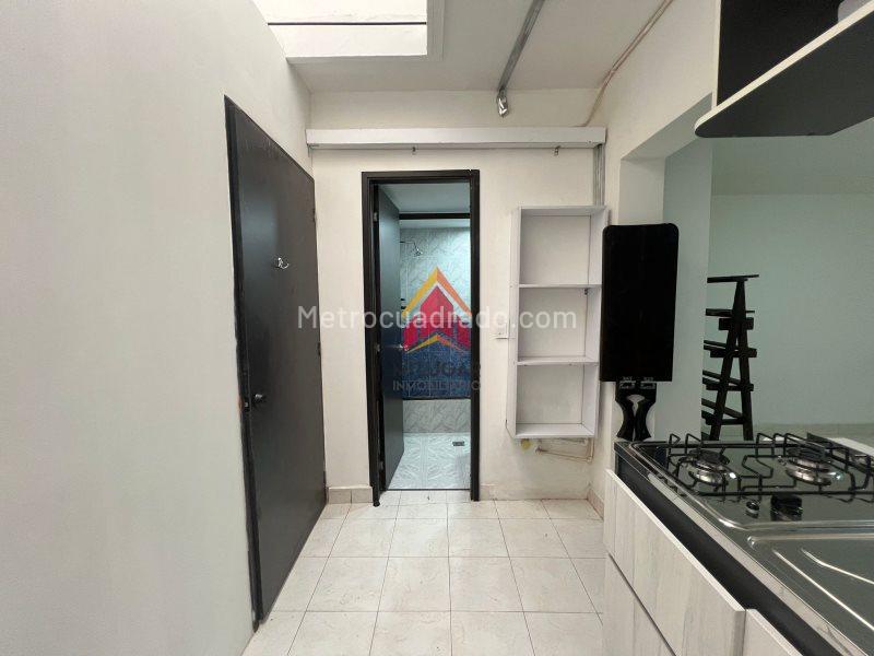 Estudio en Arriendo de 1 Alcoba en Buenos Aires, Miraflores - 2