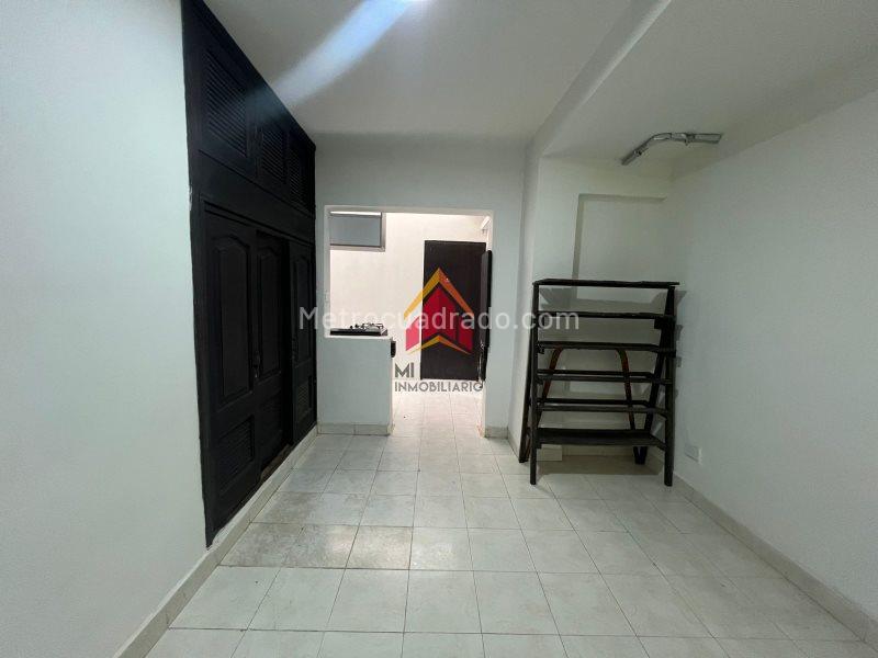 Estudio en Arriendo de 1 Alcoba en Buenos Aires, Miraflores - 3
