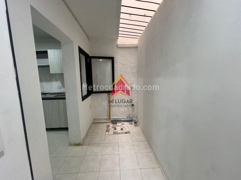 Estudio Tipo Apartaestudio Amoblado de 1 Alcoba en Buenos Aires, Miraflores (35 m²) - 7