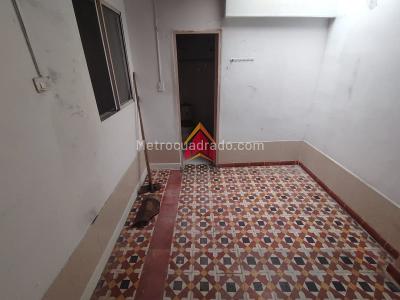 Casa de 4 alcobas en venta en Centro, Envigado, 340 m² · foto 4 de 13