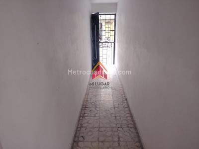 Casa de 4 alcobas en venta en Centro, Envigado, 340 m² · foto 6 de 13