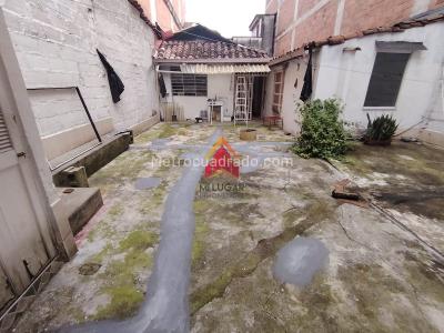 Casa de 4 alcobas en venta en Centro, Envigado, 340 m² · foto 11 de 13