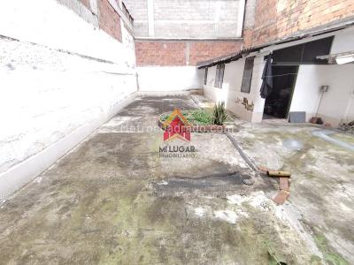 Casa de 4 alcobas en venta en Centro, Envigado, 340 m² · foto 13 de 13