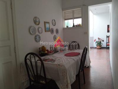 Casa de 5 alcobas en venta en Laureles, Medellín, 386 m² · foto 6 de 18