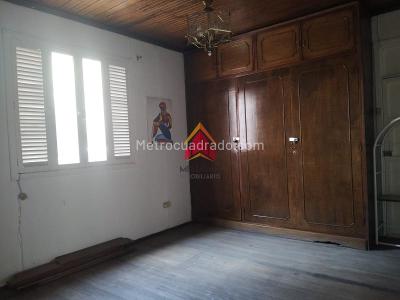 Casa de 5 alcobas en venta en Laureles, Medellín, 386 m² · foto 11 de 18