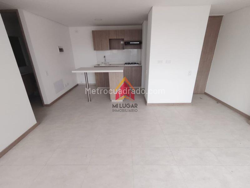 Apartamento luminoso de 3 habitaciones en Pilsen, Itagüí - 3