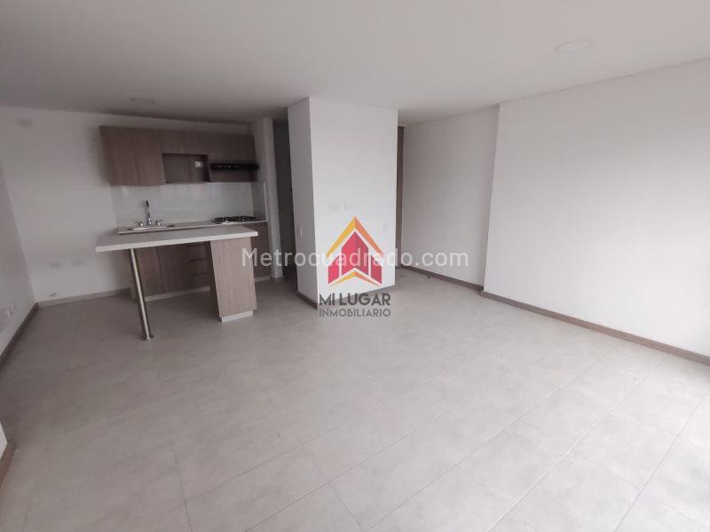 Apartamento luminoso de 3 habitaciones en Pilsen, Itagüí - 4