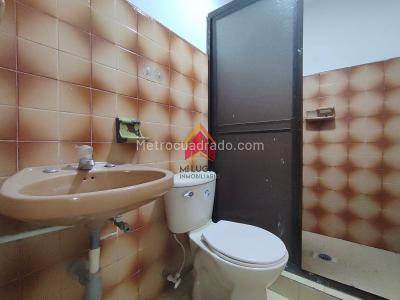 Casa de 5 alcobas en arriendo en Guaimaro, Envigado, 150 m² · foto 11 de 15