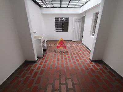 Casa de 5 alcobas en arriendo en Guaimaro, Envigado, 150 m² · foto 13 de 15