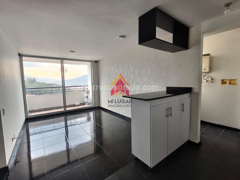 Comfortable 2BR Apartment in Belen AltaVista - 2