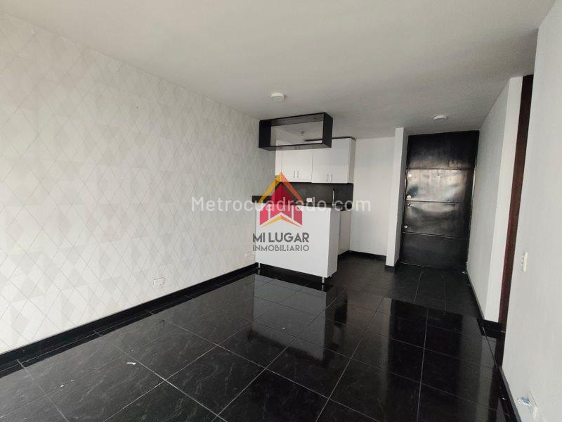 Comfortable 2BR Apartment in Belen AltaVista - 4