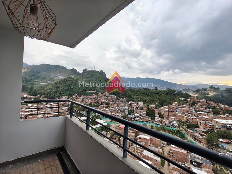 Comfortable 2BR Apartment in Belen AltaVista - 9