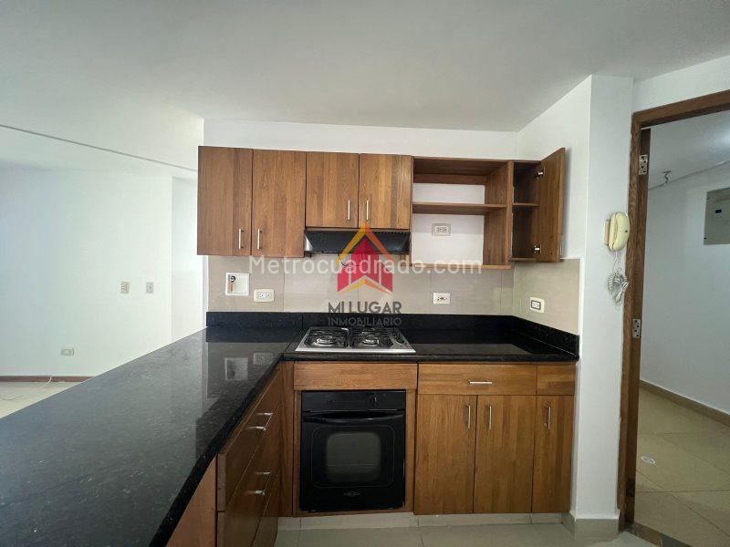 Apartamento luminoso de 3 alcobas en arriendo en Las Lomitas - 3