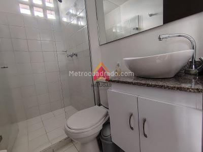 Apartaestudio en arriendo en La Frontera, Medellín · foto 8 de 9