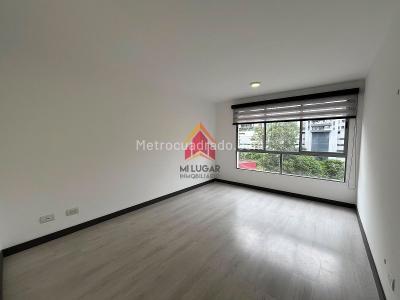 Apartamento en arriendo en Loma De Las Brujas, Envigado · foto 4 de 13