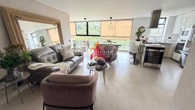 Apartamento de 3 alcobas en arriendo en Loma De Las Brujas, Envigado, 120 m² · foto 3 de 15