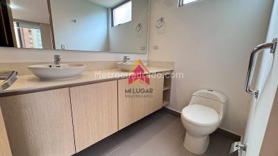 Apartamento de 3 alcobas en arriendo en Camino Verde, Envigado, 97 m² · foto 11 de 15