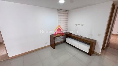 Apartamento de 3 alcobas en arriendo en Camino Verde, Envigado, 97 m² · foto 4 de 15