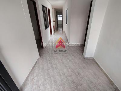 Apartamento de 3 alcobas en arriendo en Las Margaritas, Envigado, 110 m² · foto 3 de 14