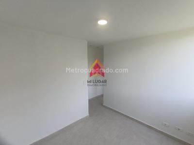 Apartamento de 3 alcobas en arriendo en Maria Auxiliadora, Sabaneta, 55 m² · foto 8 de 20
