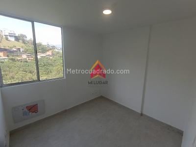 Apartamento de 3 alcobas en arriendo en Maria Auxiliadora, Sabaneta, 55 m² · foto 10 de 20