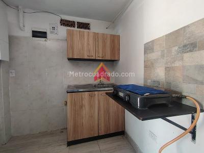 Apartaestudio en arriendo en La Sebastiana, Envigado, 30 m² · foto 2 de 9