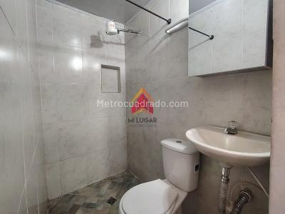 Apartaestudio en arriendo en La Sebastiana, Envigado, 30 m² · foto 5 de 9