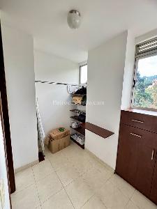 Apartamento de 3 alcobas en venta en El Poblado Las Santas, Medellín, 125 m² · foto 13 de 20