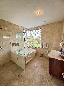 Casa de 3 alcobas en venta en El Escobero, Envigado, 250 m² · foto 14 de 20