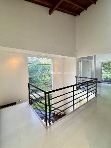 Casa de 3 alcobas en venta en Intermedia, Envigado, 265 m² · foto 4 de 20