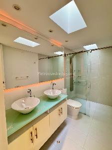 Casa de 3 alcobas en venta en Intermedia, Envigado, 265 m² · foto 5 de 20