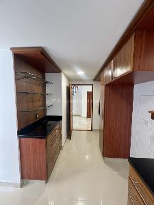 Casa de 3 alcobas en venta en Loma Benedictinos, Envigado, 272 m² · foto 6 de 20