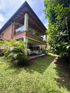 Casa de 3 alcobas en venta en Loma Benedictinos, Envigado, 270 m² · foto 3 de 20