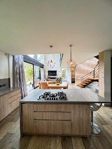 Casa de 3 alcobas en venta en Alto De Las Palmas, Envigado, 250 m² · foto 9 de 20