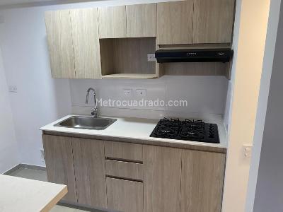 Apartamento de 2 alcobas en venta en Fatima, Itagüí, 56 m² · foto 10 de 17
