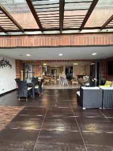 Casa de 3 alcobas en venta en La Sebastiana, Envigado, 220 m² · foto 10 de 20