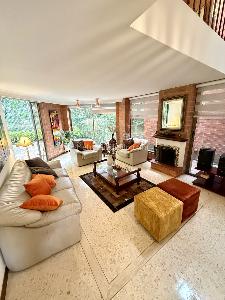 Casa de 3 alcobas en venta en Los Balsos, Medellín, 281 m² · foto 6 de 20