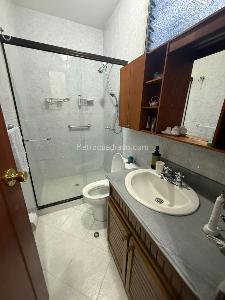 Casa de 3 alcobas en venta en Laureles, Medellín, 256 m² · foto 9 de 19