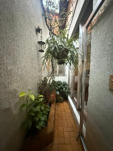 Casa de 3 alcobas en venta en Laureles, Medellín, 256 m² · foto 12 de 19