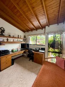 Casa de 3 alcobas en venta en Belen Loma De Los Bernal, Medellín, 140 m² · foto 11 de 18
