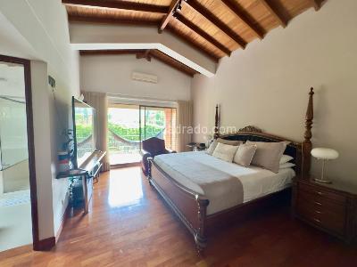 Casa de 4 alcobas en venta en La Sebastiana, Envigado, 380 m² · foto 7 de 20