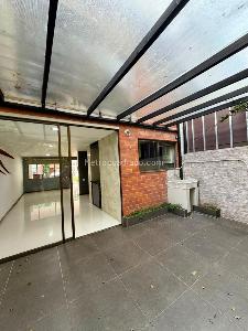 Casa de 3 alcobas en venta en Cumbres, Envigado, 166 m² · foto 17 de 20