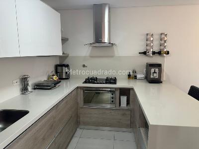 Apartamento de 3 alcobas en venta en Loma De Los Mesa, Envigado, 116 m² · foto 12 de 20