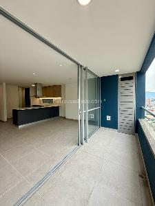 Apartamento de 3 alcobas en venta en El Poblado, Medellín, 105 m² · foto 4 de 20