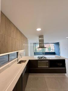 Apartamento de 3 alcobas en venta en El Poblado, Medellín, 105 m² · foto 8 de 20