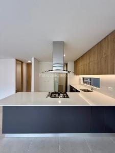 Apartamento de 3 alcobas en venta en El Poblado, Medellín, 105 m² · foto 10 de 20